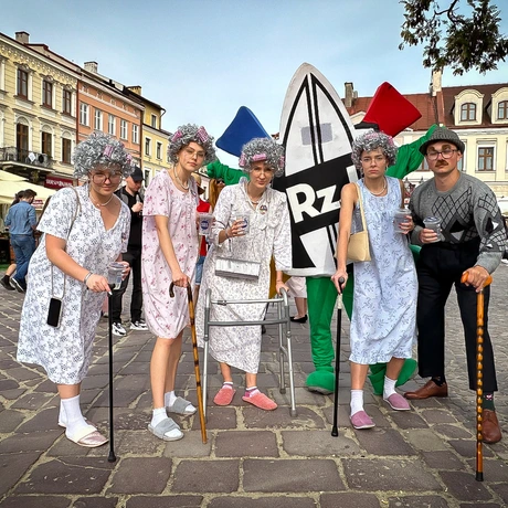 Rzeszów - 29. Rzeszowskie Juwenalia. Studencki korowód - fot 50