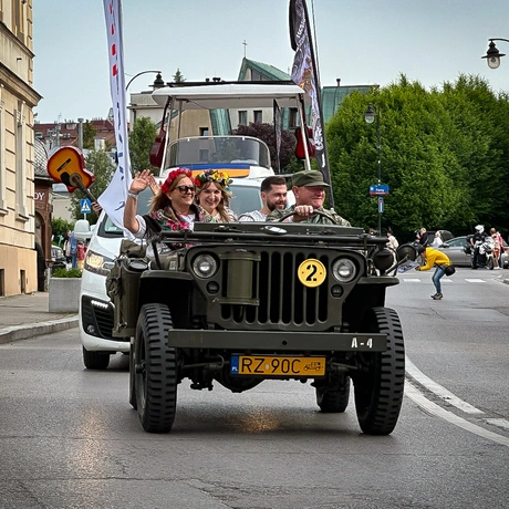 Rzeszów - 29. Rzeszowskie Juwenalia. Studencki korowód - fot 71