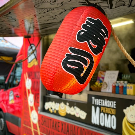 Rzeszów - Żarciowozy - zlot food trucków w Millenieum Hall - fot 2