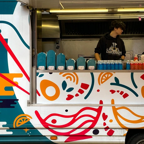 Rzeszów - Żarciowozy - zlot food trucków w Millenieum Hall - fot 6