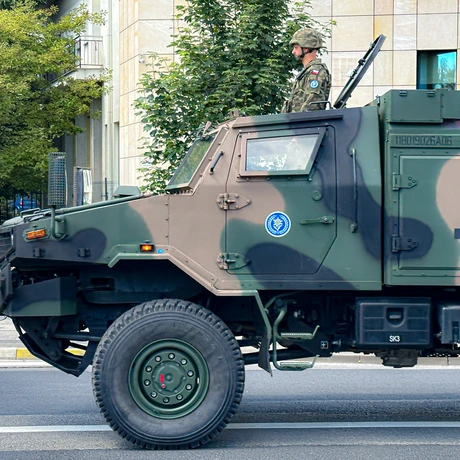 Rzeszów - Defilada wojskowa w centrum Rzeszowa [ZDJĘCIA] - fot 21