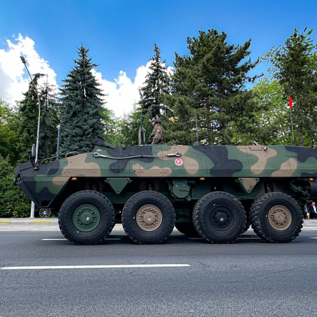 Rzeszów - Defilada wojskowa w centrum Rzeszowa [ZDJĘCIA] - fot 10
