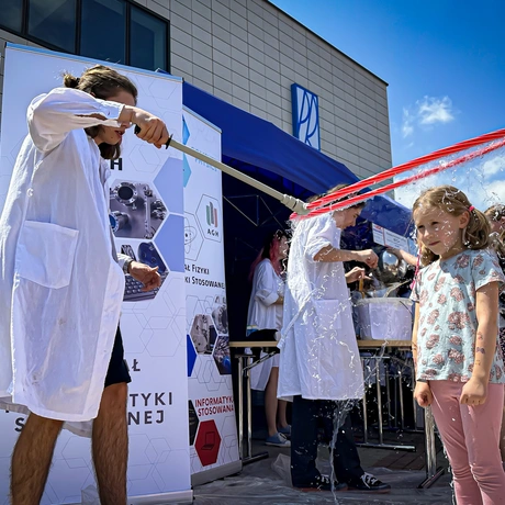 Rzeszów - Moc Odkrywców - Rzeszowski Piknik Nauki i Techniki 2024 - fot 15
