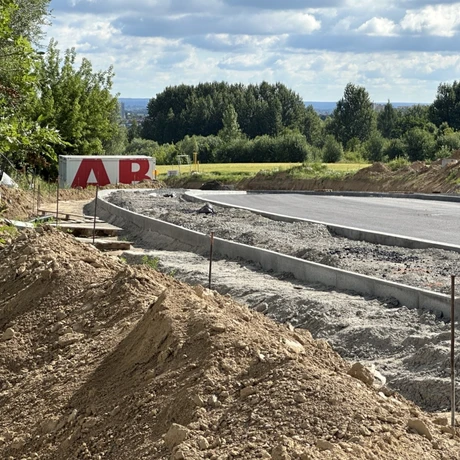 Rzeszów - Budowa dróg łączących ul. Wołyńską z ul. Potokową – Etap I (czerwiec 2024) - fot 11