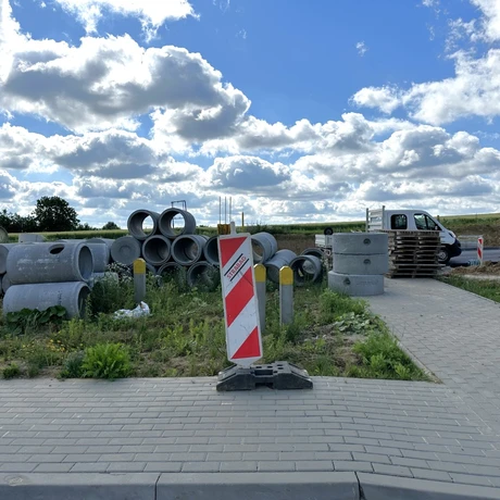 Rzeszów - Budowa dróg łączących ul. Wołyńską z ul. Potokową – Etap I (czerwiec 2024) - fot 12