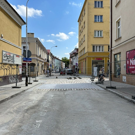 Rzeszów - Przebudowa ul. Grunwaldzkiej zbliża się do końca [Lipiec 2024] - fot 15