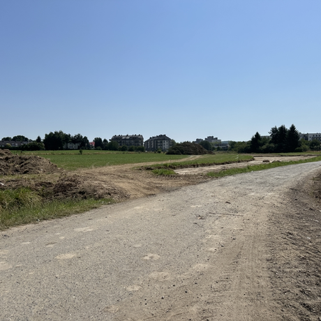 Rzeszów - Pierwsze prace na budowie drogi, która połączy ulice Krzyżanowskiego i Wieniawskiego [lipiec 2024] - fot 20
