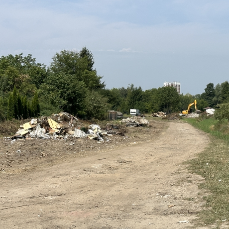 Rzeszów - Pierwsze prace na budowie drogi, która połączy ulice Krzyżanowskiego i Wieniawskiego [lipiec 2024] - fot 15