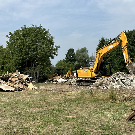 Rzeszów - Pierwsze prace na budowie drogi, która połączy ulice Krzyżanowskiego i Wieniawskiego [lipiec 2024] - fot 1