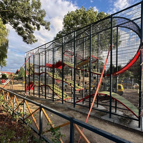 Rzeszów - Budowa strefy wypoczynku i rekreacji na osiedlu Staromieście [lipiec 2024] - fot 11