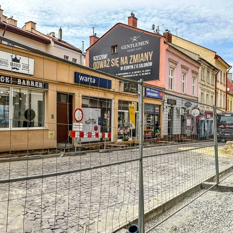 Rzeszów - Przebudowa chodnika przy ul. Matejki i Słowackiego - fot 4