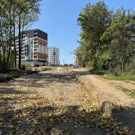 Rzeszów - Budowa odcinka drogi, która połączy ulice Wyspiańskiego i Wołyńską [wrzesień 2024] - fot 8