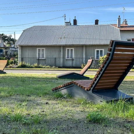 Rzeszów - Nowy teren rekreacyjny z placem zabaw na osiedlu Staromieście - fot 12