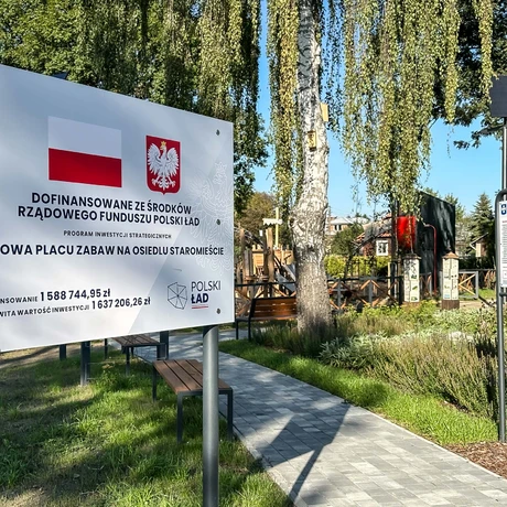 Rzeszów - Nowy teren rekreacyjny z placem zabaw na osiedlu Staromieście - fot 10