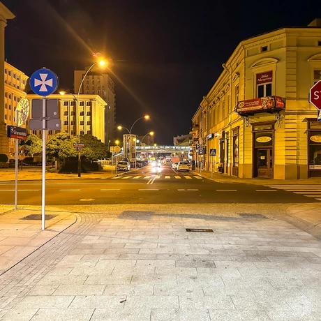 Rzeszów - Nowa ul. Grunwaldzka po zmroku - fot 16