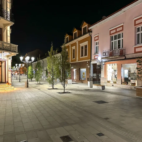 Rzeszów - Nowa ul. Grunwaldzka po zmroku - fot 21