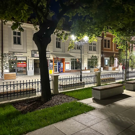 Rzeszów - Nowa ul. Grunwaldzka po zmroku - fot 3
