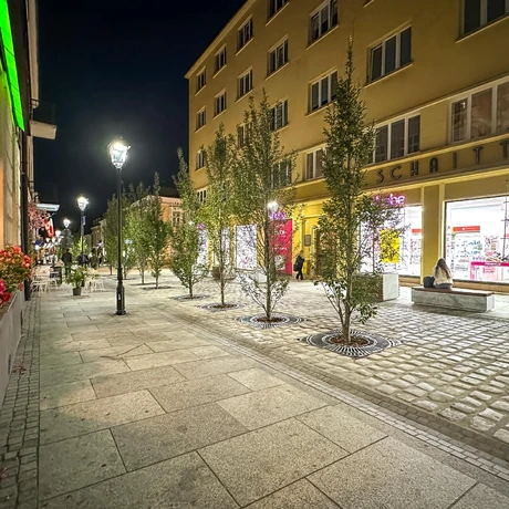 Rzeszów - Nowa ul. Grunwaldzka po zmroku - fot 8
