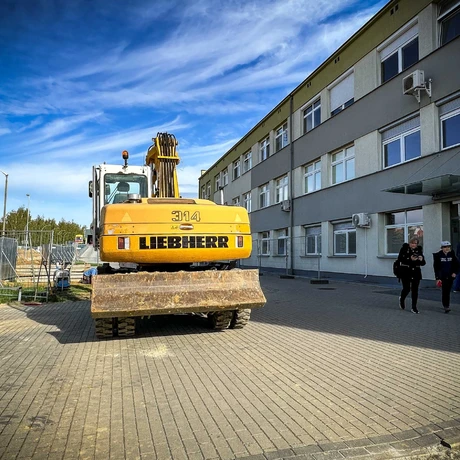 Rzeszów - Budowa lądowiska dla helikopterów wraz z parkingiem przy szpitalu na ul. Lwowskiej - Etap I [październik 2024] - fot 3