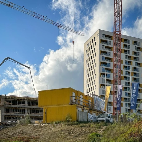 Rzeszów - II etap budowy kompleksu KrakoVska w Rzeszowie [październik 2024] - fot 6