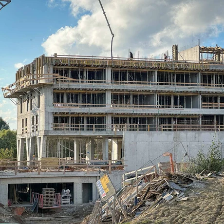 Rzeszów - II etap budowy kompleksu KrakoVska w Rzeszowie [październik 2024] - fot 15