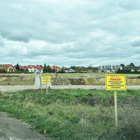 Rzeszów - Budowa drogi, która połączy ulice Krzyżanowskiego i Wieniawskiego [październik 2024] - fot 7