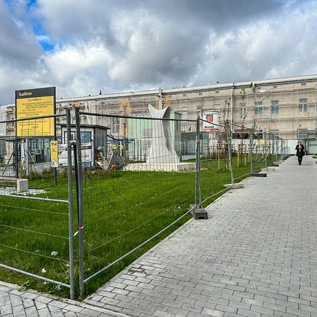Rzeszów - Modernizacja budynku dworca PKP w Rzeszowie [październik 2024] - fot 3