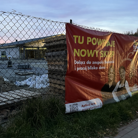 Rzeszów - Budowa sklepu sieci Biedronka przy ul. Strażackiej [październik 2024] - fot 4