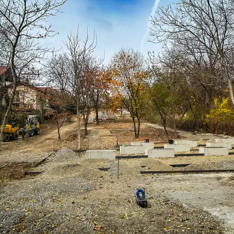 Rzeszów - Budowa ogrodu kieszonkowego na osiedlu Pobitno [październik 2024] - fot 8