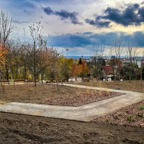 Rzeszów - Budowa ogrodu kieszonkowego na osiedlu Pobitno [październik 2024] - fot 1