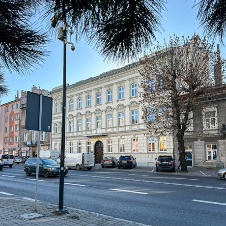 Rzeszów - Odnowiona kamienica przy ul. Piłsudskiego 5 w Rzeszowie - fot 1