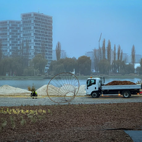 Rzeszów - Budowa miejskiej plaży nad Wisłokiem [listopad 2024] - fot 13