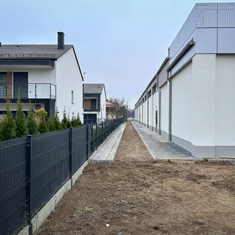 Rzeszów - Budowa Lidla oraz skrzyżowania z sygnalizacją przy al. Sikorskiego [listopad 2024] - fot 8