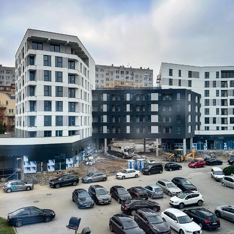 Rzeszów - Budowa Capital Towers Residence w sąsiedztwie hali Podpromie [listopad 2024] - fot 38