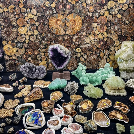 Rzeszów - Listopadowa Giełda Biżuterii i Minerałów w hali Podpromie - fot 30