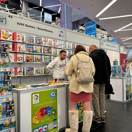 Rzeszów - Świąteczne Targi Książki w Rzeszowie [22 - 23 listopada 2024 r.] - fot 19