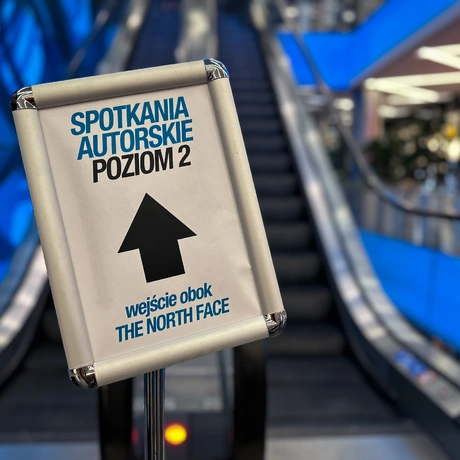 Rzeszów - Świąteczne Targi Książki w Rzeszowie [22 - 23 listopada 2024 r.] - fot 37