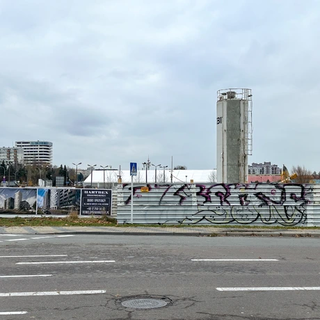 Rzeszów - Pierwsze prace na budowie Apartamentów Parkowych Restower przy ul. Wyspiańskiego - fot 2