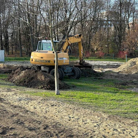 Rzeszów - Rewitalizacja parku na osiedlu Słocina [listopad 2024] - fot 16