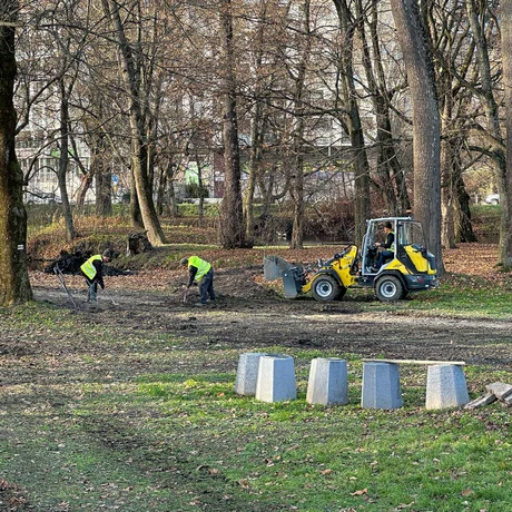 Rzeszów - Rewitalizacja parku na osiedlu Słocina [listopad 2024] - fot 12