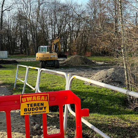 Rzeszów - Rewitalizacja parku na osiedlu Słocina [listopad 2024] - fot 2