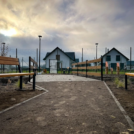 Rzeszów - Budowa ogrodu kieszonkowego na osiedlu Biała [grudzień 2024] - fot 8