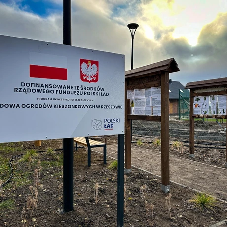 Rzeszów - Budowa ogrodu kieszonkowego na osiedlu Biała [grudzień 2024] - fot 2