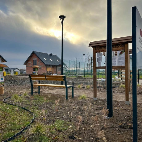 Rzeszów - Budowa ogrodu kieszonkowego na osiedlu Biała [grudzień 2024] - fot 24