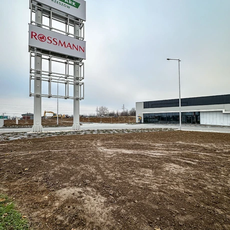 Rzeszów - Nowy park handlowy przy ul. Przemysłowej w Rzeszowie - fot 6