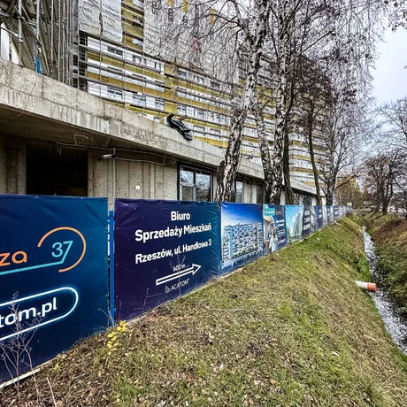 Rzeszów - Budowa 12-piętrowego budynku mieszkalnego przy ul. Langiewicza [grudzień 2024] - fot 14