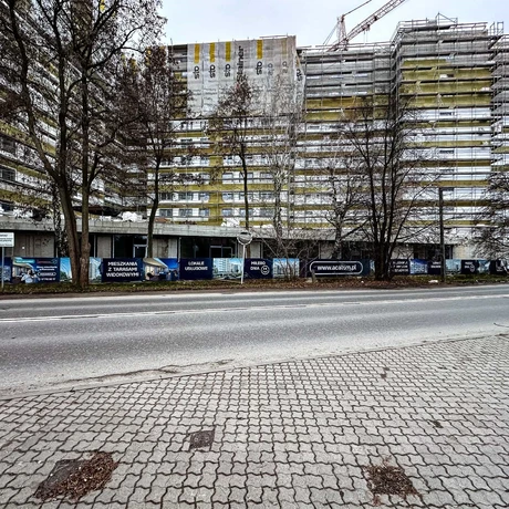 Rzeszów - Budowa 12-piętrowego budynku mieszkalnego przy ul. Langiewicza [grudzień 2024] - fot 25