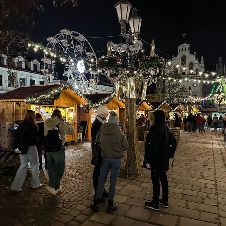 Rzeszów - Otwarcie Świątecznego Miasteczka - 6.12.2024 - fot 17
