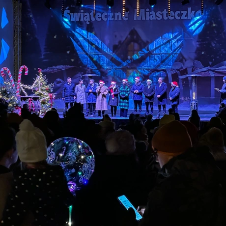Rzeszów - Otwarcie Świątecznego Miasteczka - 6.12.2024 - fot 27