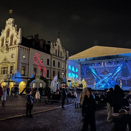 Rzeszów - Otwarcie Świątecznego Miasteczka - 6.12.2024 - fot 10